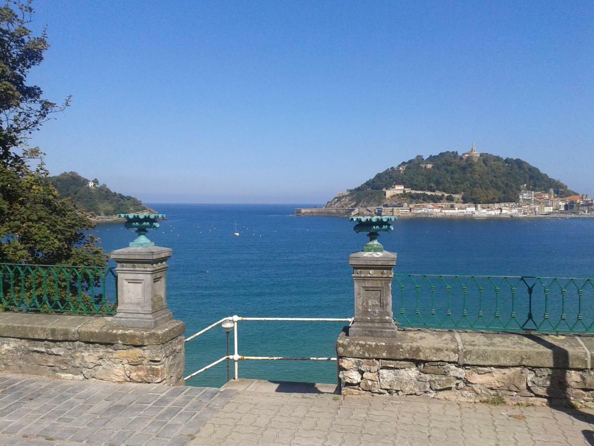 Apartamento El Reloj San Sebastian Bagian luar foto